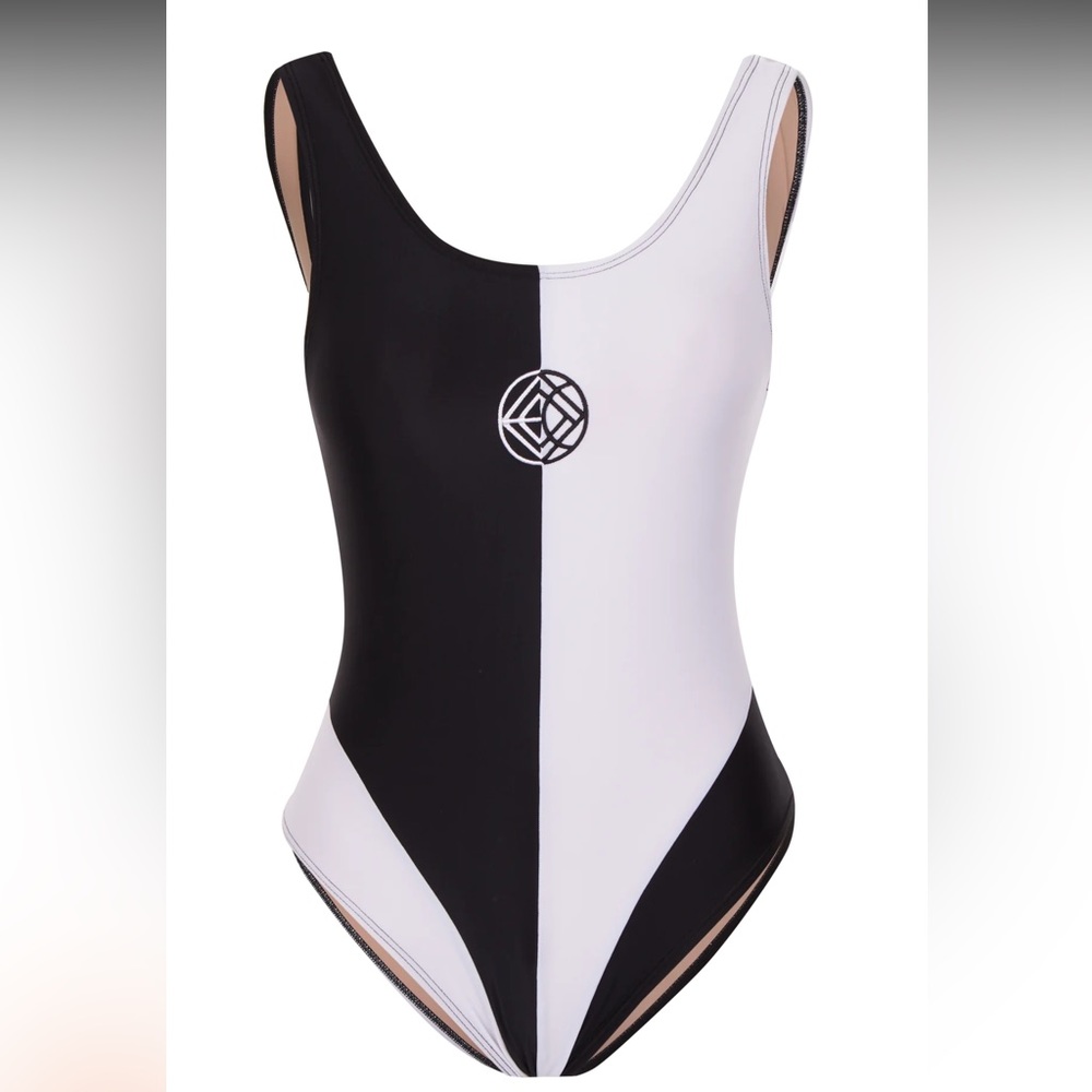 NWT Elen Capri Division Bathing Suit Medium